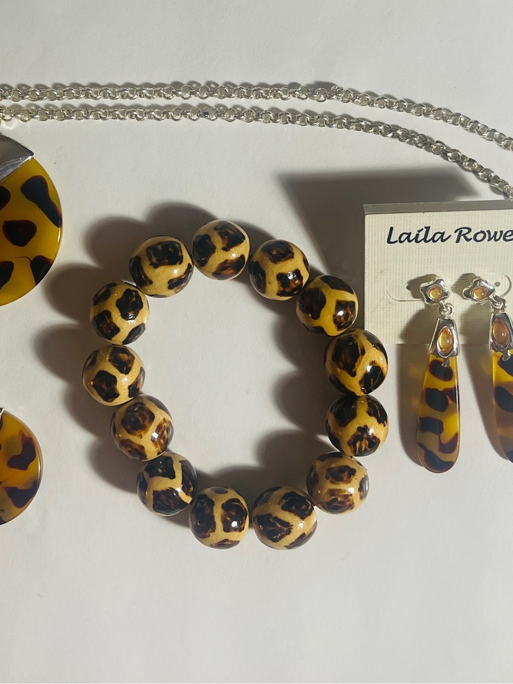 Laila Rowe Tortoiseshell Beaded Stretch Bracelet - Amber Brown Leopard Print